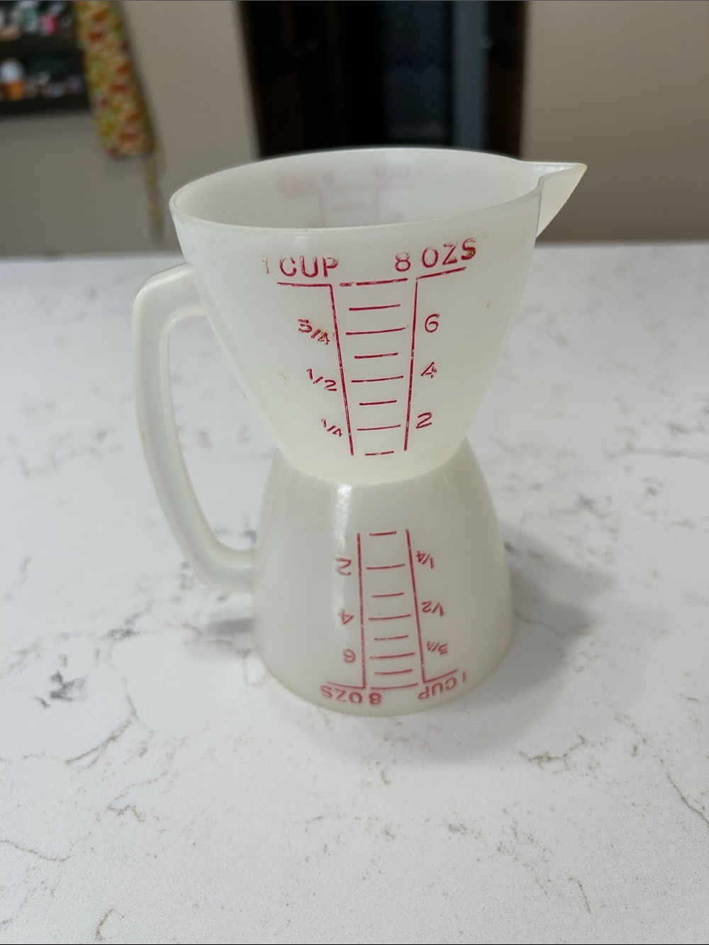 Tupperware White Dual-Sided Measuring Cup Set with Red Markings